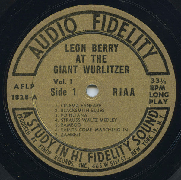 Leon Berry : Giant Wurlitzer Pipe Organ Volume 1 (LP, Album)