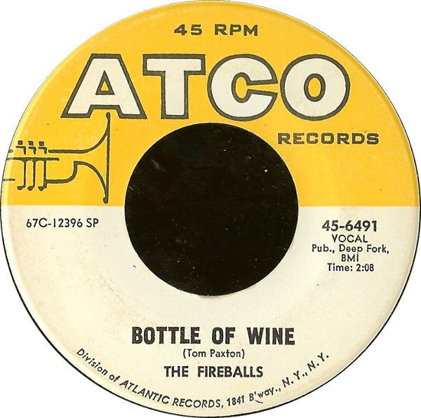 The Fireballs : Bottle Of Wine / Can't You See I'm Tryin' (7", Single, SP )