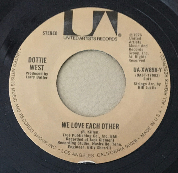 Dottie West : We Love Each Other (7", Single, Styrene)
