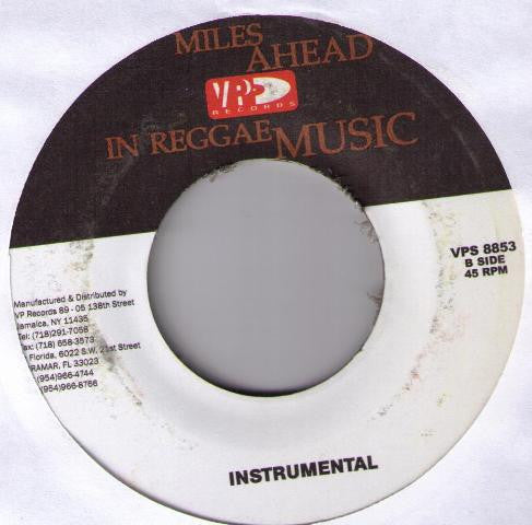 Junior Kelly : Smile (7")