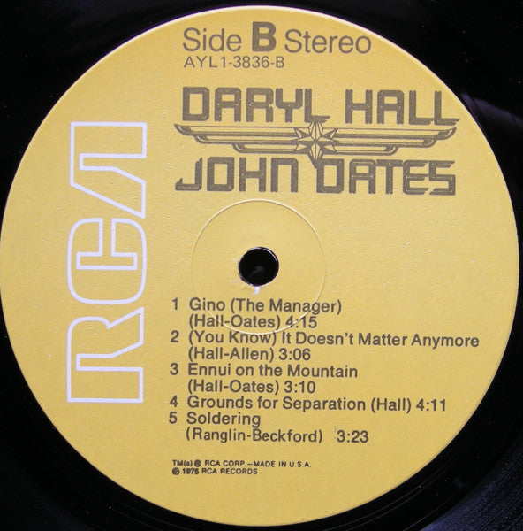 Daryl Hall & John Oates : Daryl Hall & John Oates (LP, Album, RE)