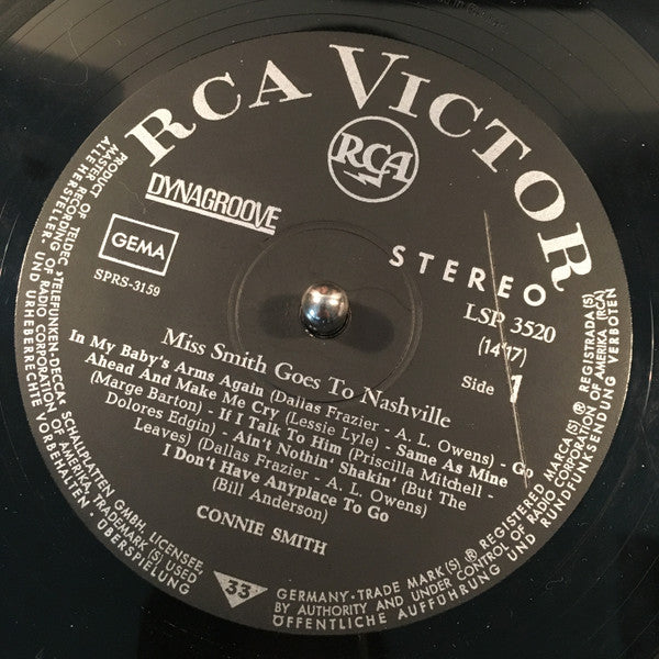 Connie Smith : Miss Smith Goes To Nashville (LP, Album)