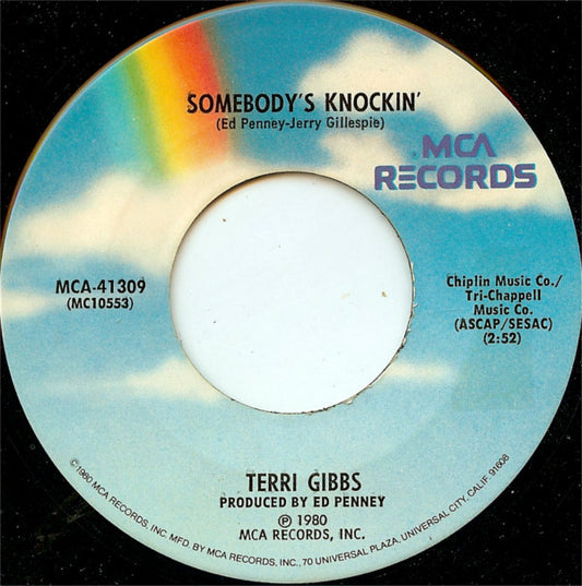 Terri Gibbs : Somebody's Knockin' (7", Single, Pin)