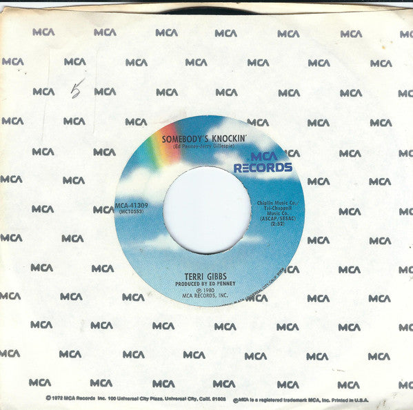 Terri Gibbs : Somebody's Knockin' (7", Single, Pin)