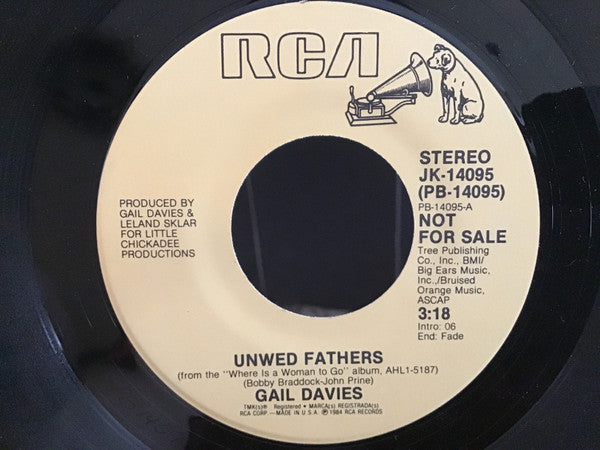 Gail Davies : Unwed Fathers (7", Single, Promo)