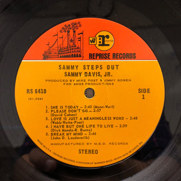 Sammy Davis Jr. : Sammy Steps Out (LP, Album)
