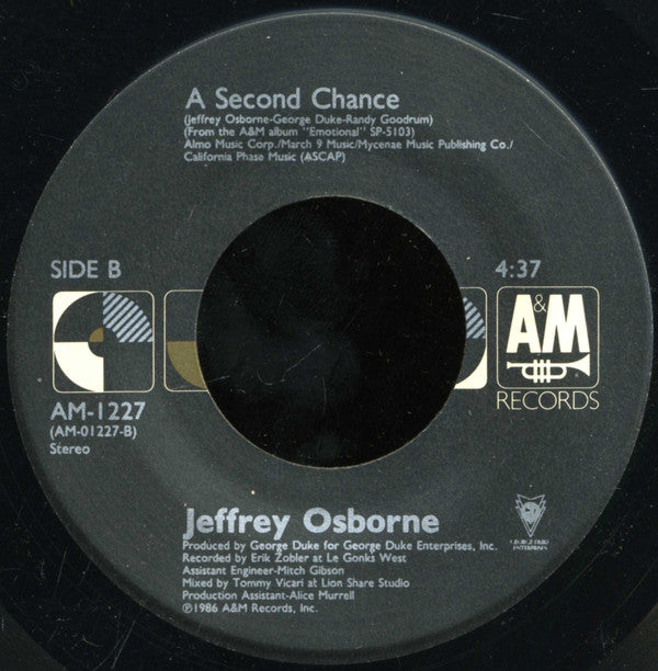 Jeffrey Osborne : She's On The Left (7", Spe)