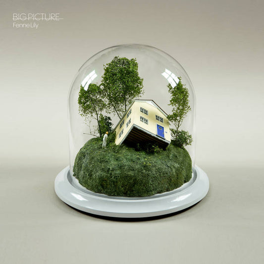Fenne Lily - Big Picture (Ultramarine)